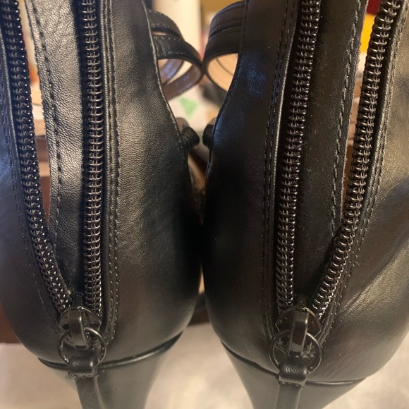 Black Strappy Heel Sandal - Picture 4 of 8